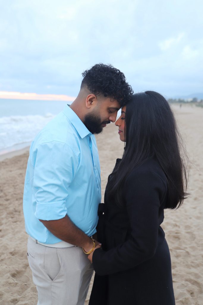 Intimate beach proposal Barcelona